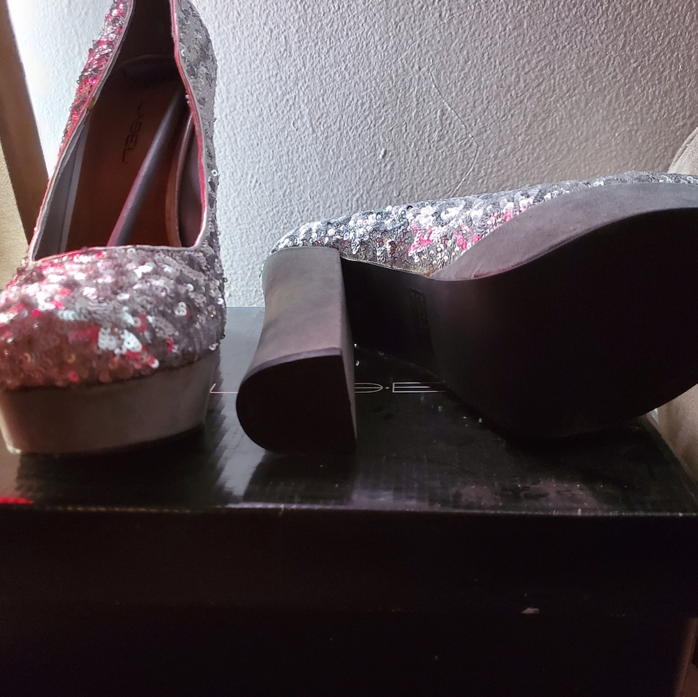 Shoes - Picture 2 of 3